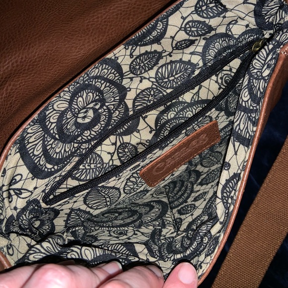 Carlos by Carlos Santana tan leather crossbody. Like new. - Picture 5 of 7